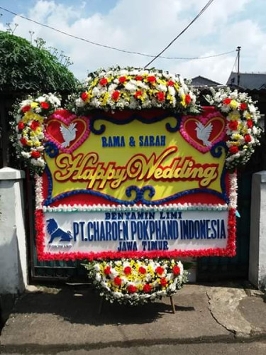 Karangan Bunga Pernikahan  di Sambas